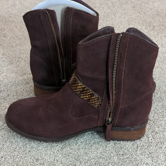 UGG Milnor Women's Dark Brown Suede Ankle Boots with Snakeskin Strap - Picture 8 of 12